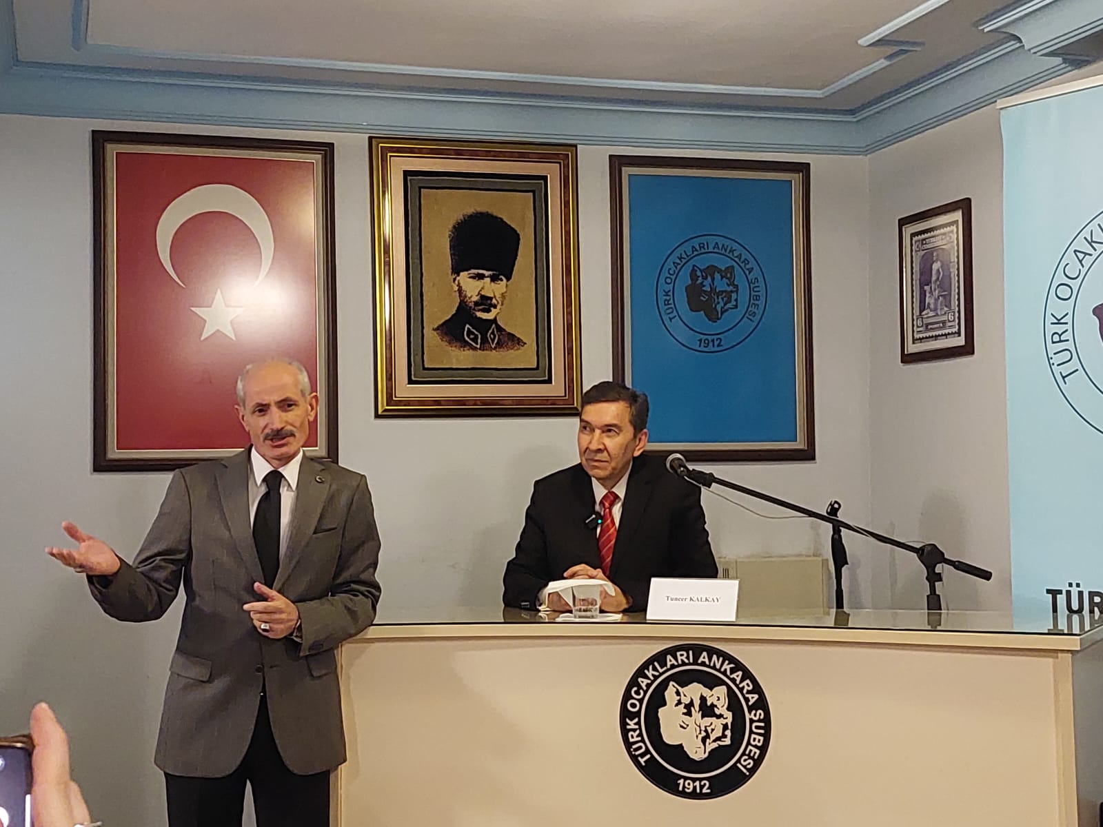 ac0eebe1 5827 4a74 877d 257d28e19e21