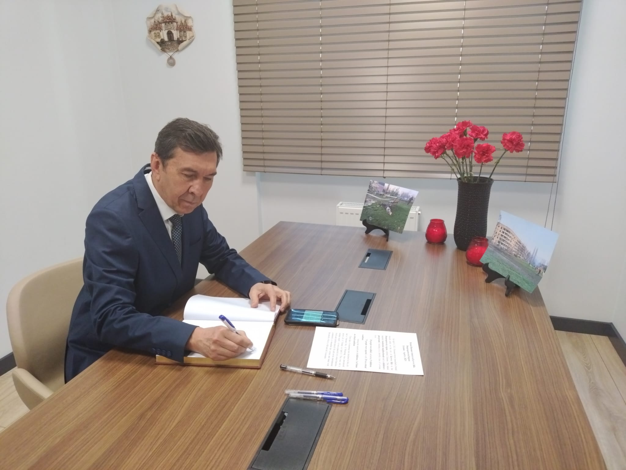 c9d57d41 bfc5 4682 ad80 dd1690828cfe